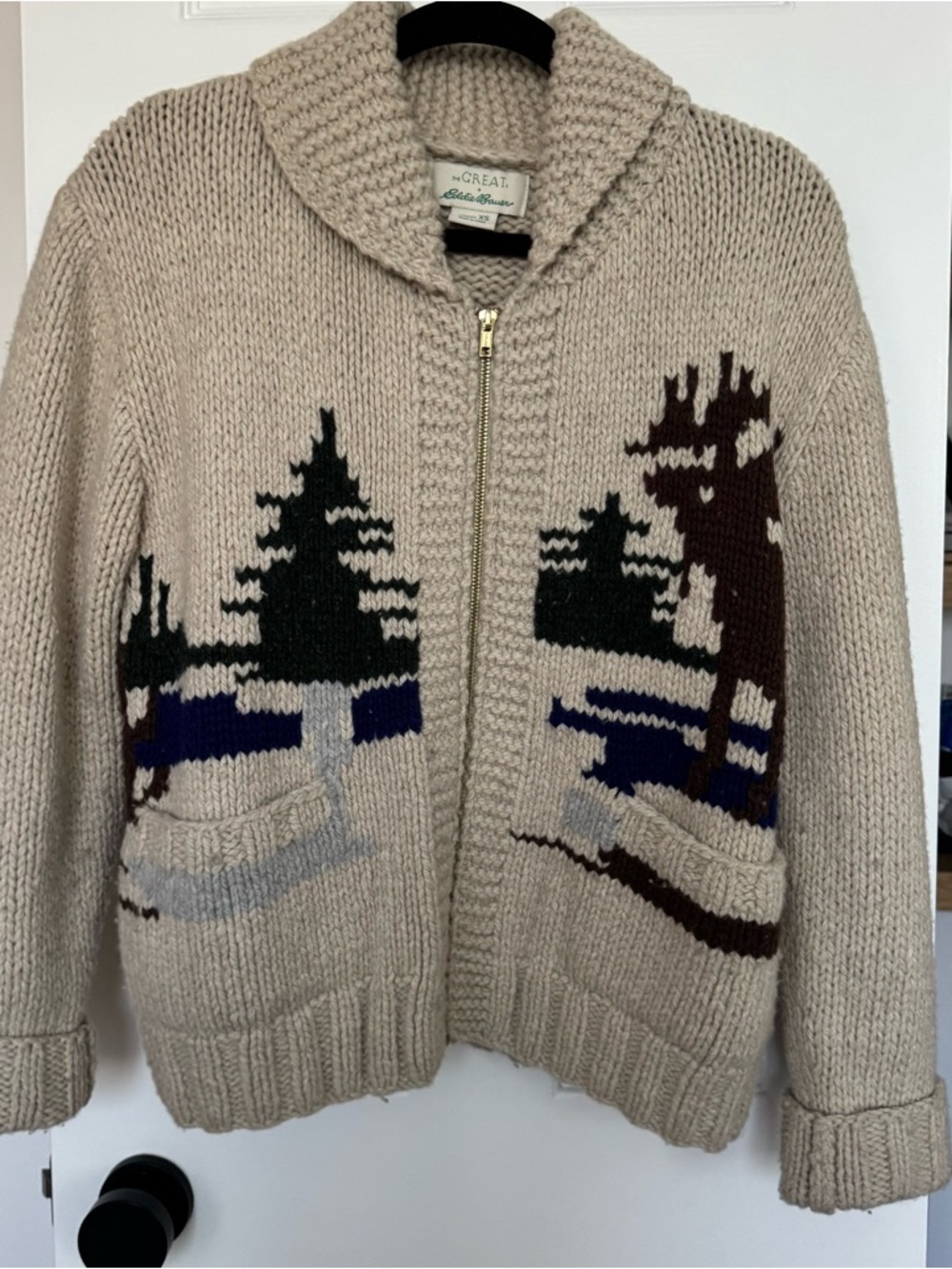 THE GREAT Eddie Bauer Chunky Lambswool Knit Sweater in Cream